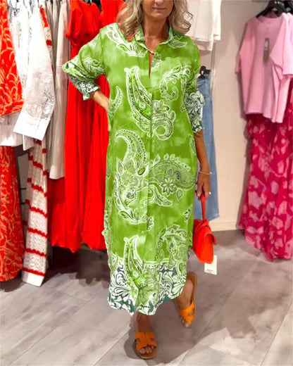 Vibrierendes Midikleid mit Paisleymuster