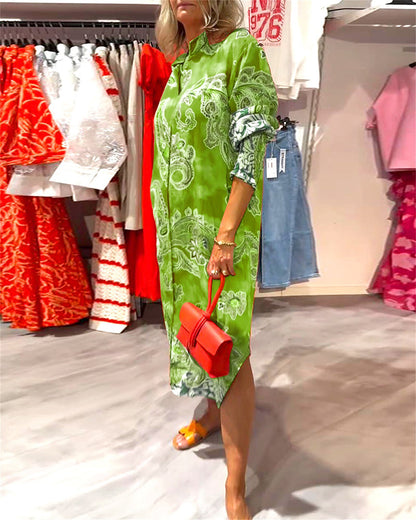 Vibrierendes Midikleid mit Paisleymuster