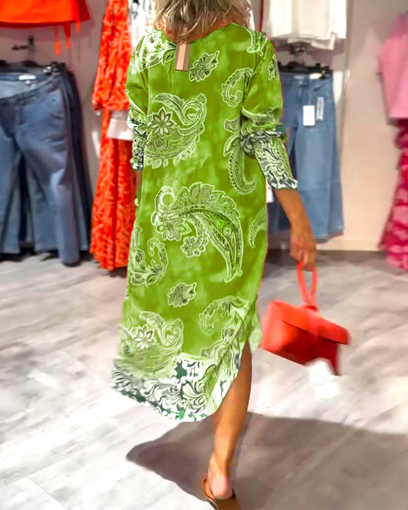 Vibrierendes Midikleid mit Paisleymuster