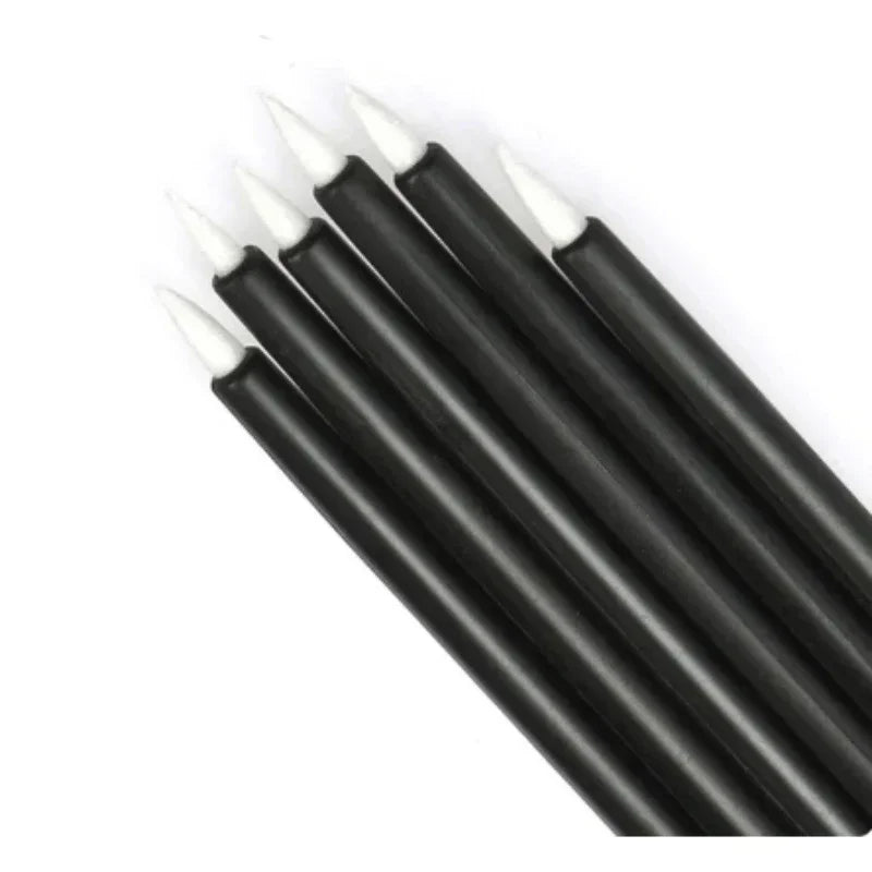 Schwarzer, langanhaltender Eyeliner-Stift
