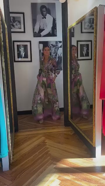 Elegantes Maxikleid in Rosa mit langen Ärmeln